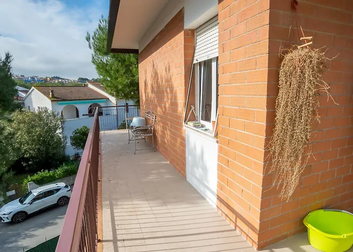 Trilocale Vicino Al Mare Con Ampio Balcone